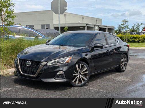 2020 Nissan Altima SR FWD