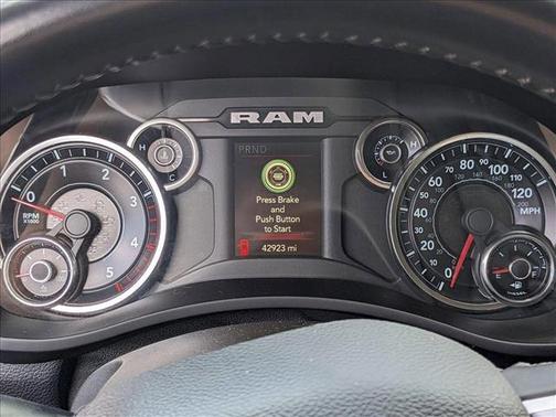 2021 RAM 2500 Big Horn Crew Cab 4x4 6'4' Box