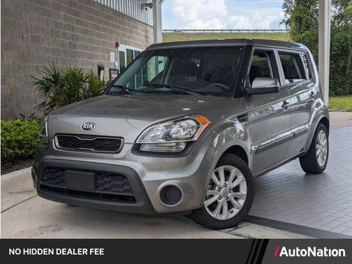 Titanium Pearl Metallic 2013 Kia Soul +
