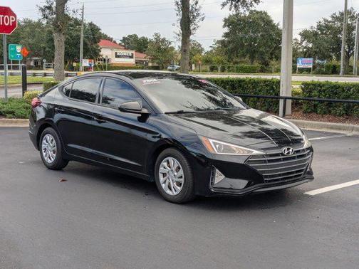 2020 Hyundai ELANTRA SE