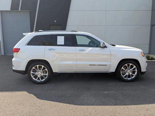2021 Jeep Grand Cherokee Summit