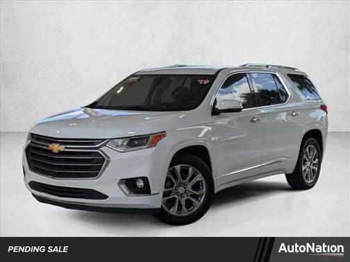 Summit White 2019 Chevrolet Traverse Premier