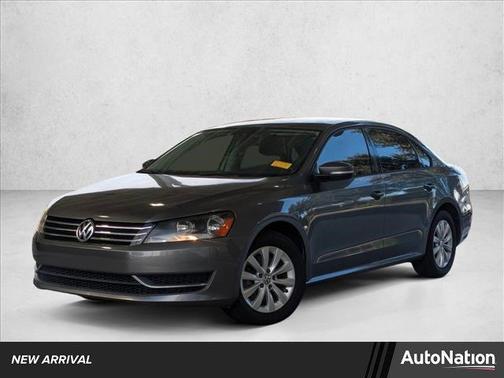 2014 Volkswagen Passat 1.8T S