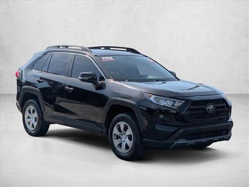 2020 Toyota RAV4 SE