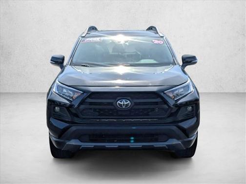 2020 Toyota RAV4 SE