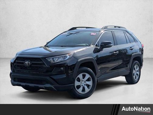2020 Toyota RAV4 SE