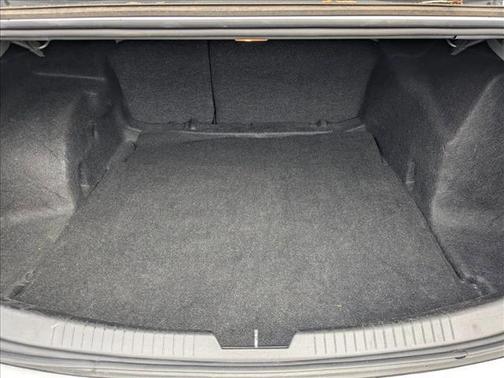 Silver Ice Metallic 2022 Chevrolet Malibu FWD LT