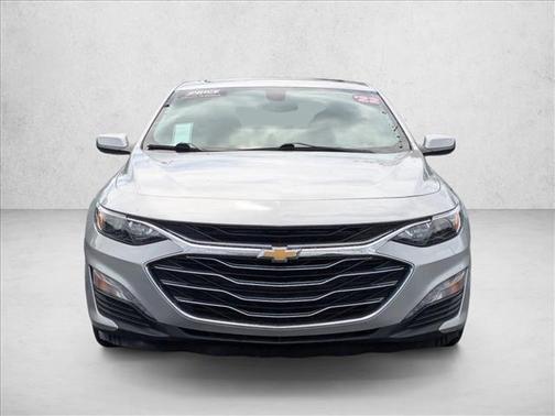 Silver Ice Metallic 2022 Chevrolet Malibu FWD LT