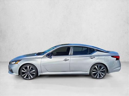 2020 Nissan Altima SR FWD