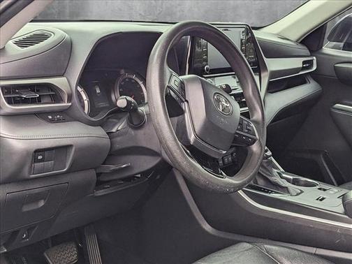 2021 Toyota Highlander L