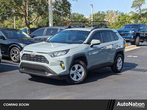 2020 Toyota RAV4 XLE