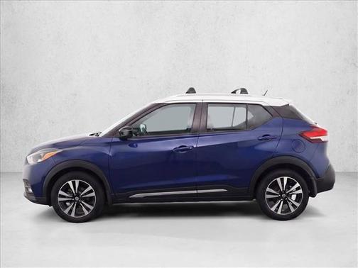 Deep Blue Pearl/Fresh Powder 2018 Nissan Kicks SR