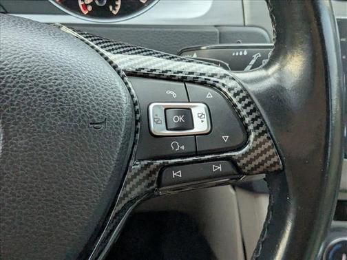 2015 Volkswagen Golf SportWagen TDI SE 4-Door