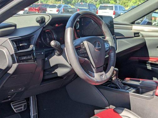 2022 Lexus ES 300h F SPORT