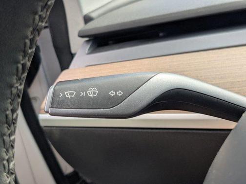 Pearl White Multi-Coat 2021 Tesla Model 3 Standard Range Plus