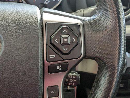 Super White 2018 Toyota Tacoma SR5