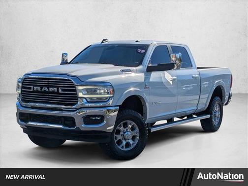 2019 RAM 2500 Laramie Crew Cab 4x4 6'4' Box