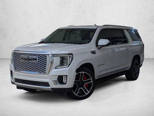 White Frost Tricoat 2022 GMC Yukon XL Denali