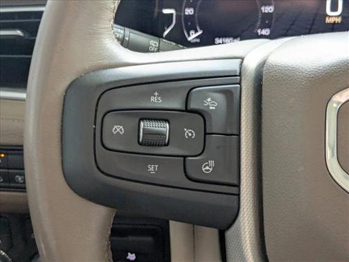 White Frost Tricoat 2022 GMC Yukon XL Denali