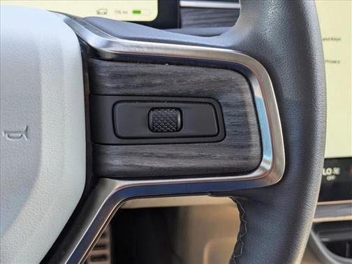2024 Rivian R1S Adventure