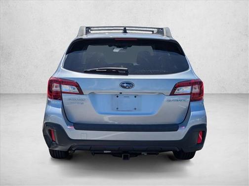 Ice Silver Metallic 2019 Subaru Outback 2.5i Premium