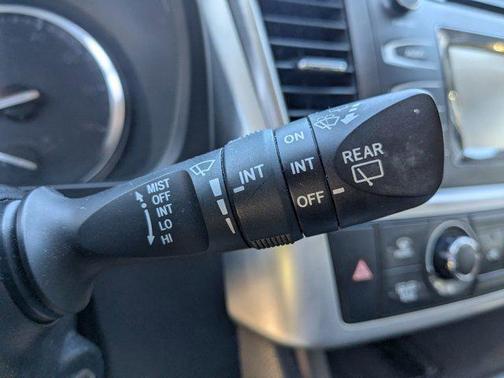 2014 Toyota Highlander LE