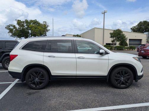 2017 Honda Pilot Elite