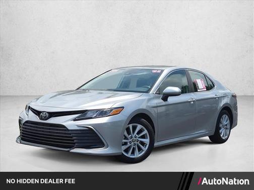 Celestial Silver Metallic 2022 Toyota Camry LE