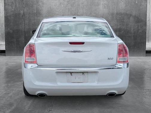 2012 Chrysler 300 S