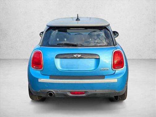2017 MINI Hardtop Cooper