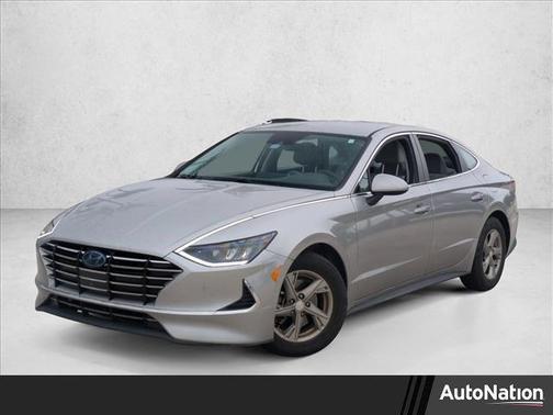 Shimmering Silver Pearl 2020 Hyundai SONATA SE