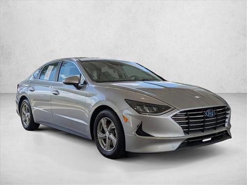 Shimmering Silver Pearl 2020 Hyundai SONATA SE