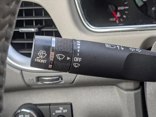 Silver Ice Metallic 2017 Chevrolet Traverse 2LT