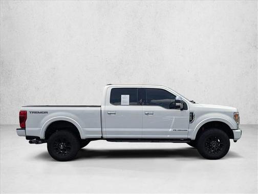 Star White Metallic Tri-Coat 2022 Ford F-250 Platinum