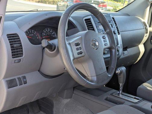 2014 Nissan Frontier S