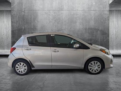 2017 Toyota Yaris L