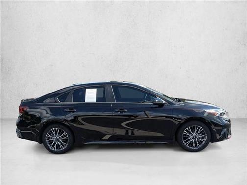 Aurora Black 2023 Kia Forte GT-Line