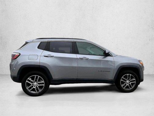 Billet Silver Metallic Clearcoat 2017 Jeep New Compass Latitude