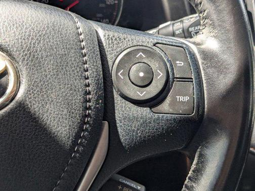 2016 Toyota RAV4 SE