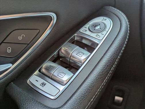 2015 Mercedes-Benz C-Class 4MATIC