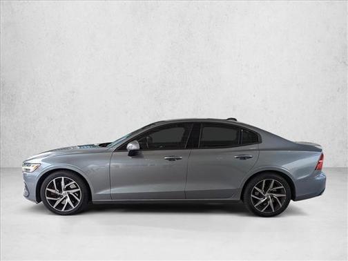 Osmium Grey Metallic 2019 Volvo S60 T6 Momentum