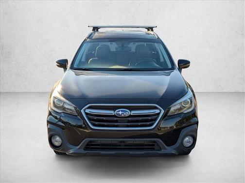 Crystal Black Silica 2019 Subaru Outback 3.6R Touring