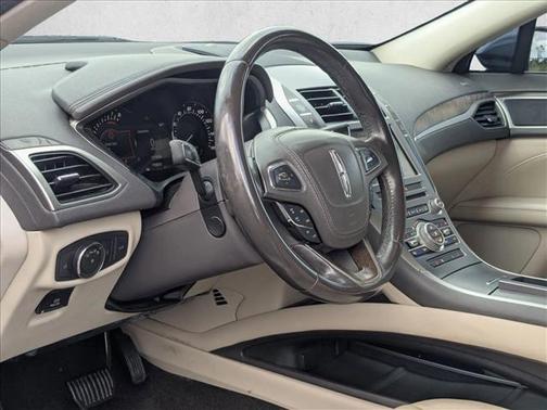 2017 Lincoln MKZ Base