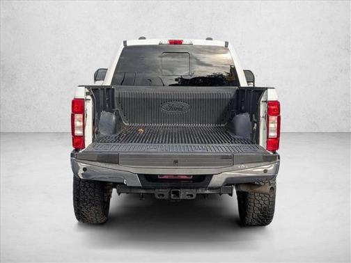 Star White Metallic Tri-Coat 2022 Ford F-350 Lariat