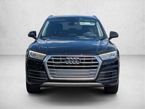 Mythos Black Metallic 2020 Audi Q5 45 Premium