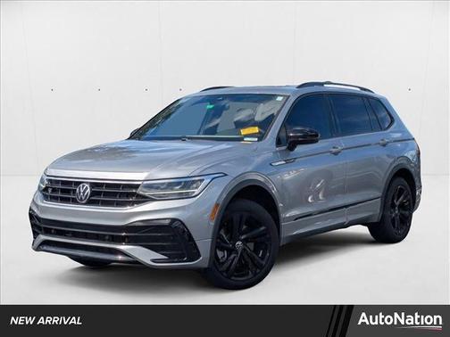 2023 Volkswagen Tiguan 2.0T SE R-Line Black
