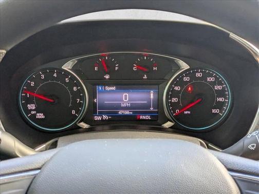 Silver Ice Metallic 2022 Chevrolet Equinox LS