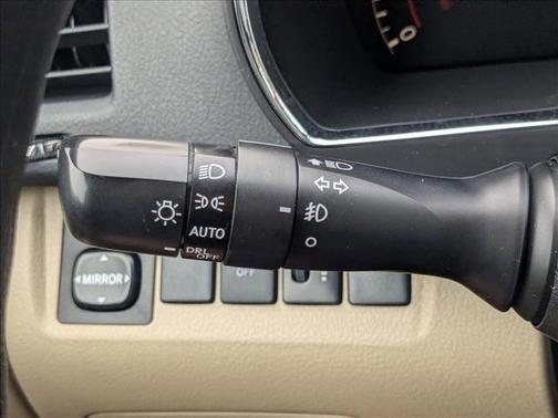 2011 Toyota Highlander SE