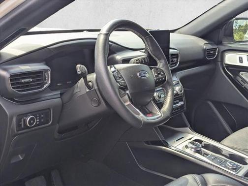 Star White Metallic Tri-Coat 2024 Ford Explorer ST