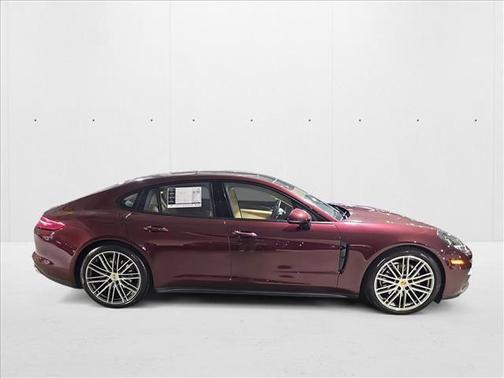 2018 Porsche Panamera 4